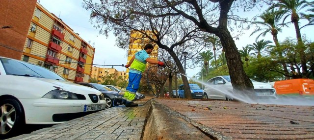 Murcia adelanta a las 6 de la mañana la limpieza de las calles para evitar golpes de calor
