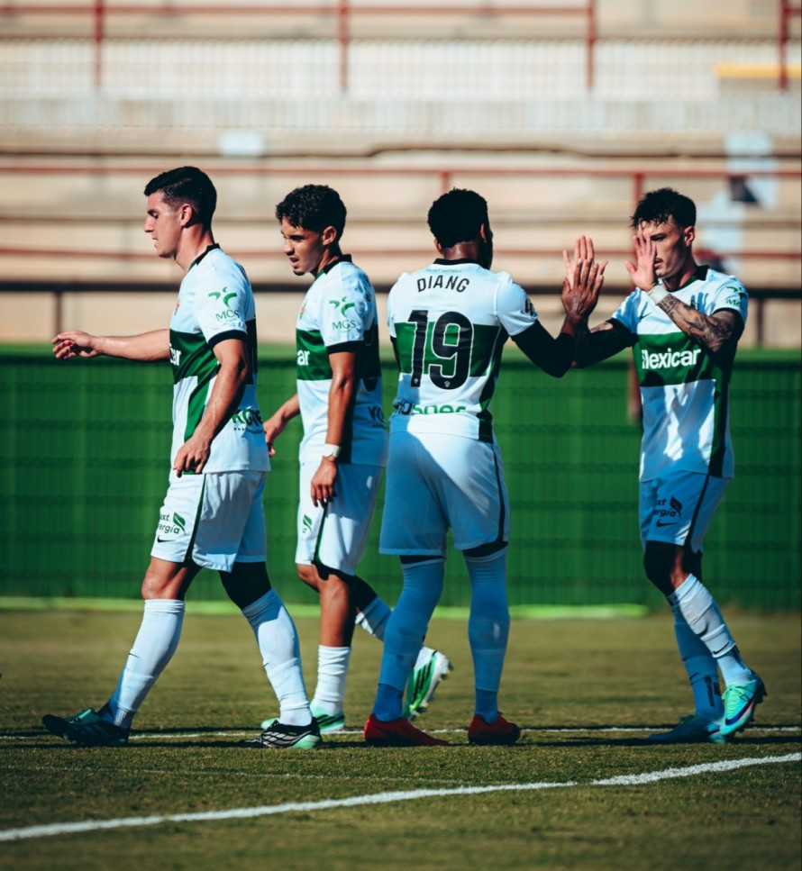 Lomónaco juega 60 de los 120 minutos que dura el amistoso del Elche CF con el FC Cartagena