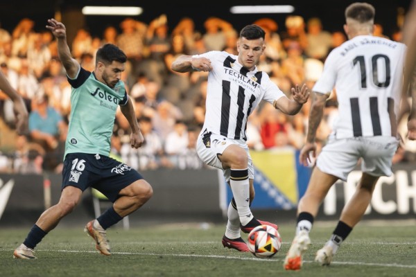 El canterano Miñana no seguirá en el Castellón