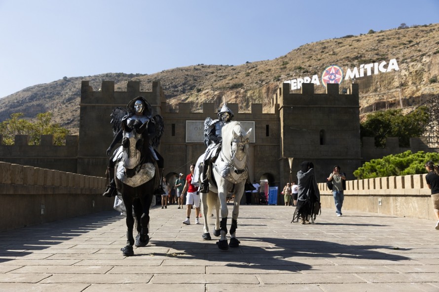 Terra Mítica: el Halloween que te dejará de piedra