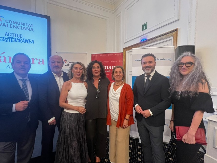 APHA exhibe la oferta alojativa y gastronómica de Alicante en Bilbao junto a la Cámara y Turisme