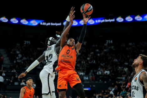 TJ Shorts lidera a Valencia Basket hacia la primera victoria en Euroliga