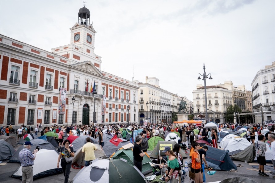 El sindicato de inquilinas exige contratos de alquiler indefinidos y no descarta acampadas en otras ciudades