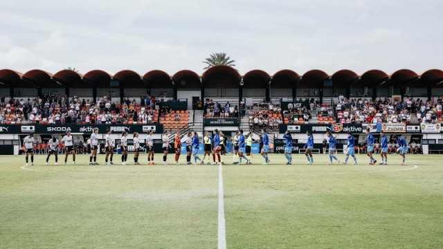 El Valencia CF sigue sin conocer la victoria y cae contra el CD Tenerife