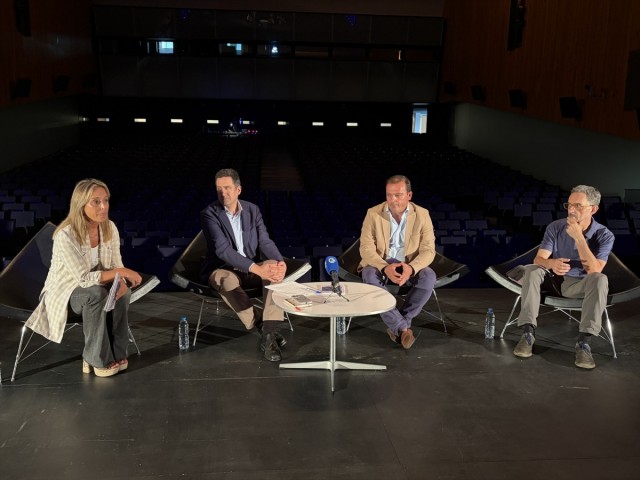El Palau de Congressos de Peñíscola programa una oferta de teatro, cine y música para el último trimestre