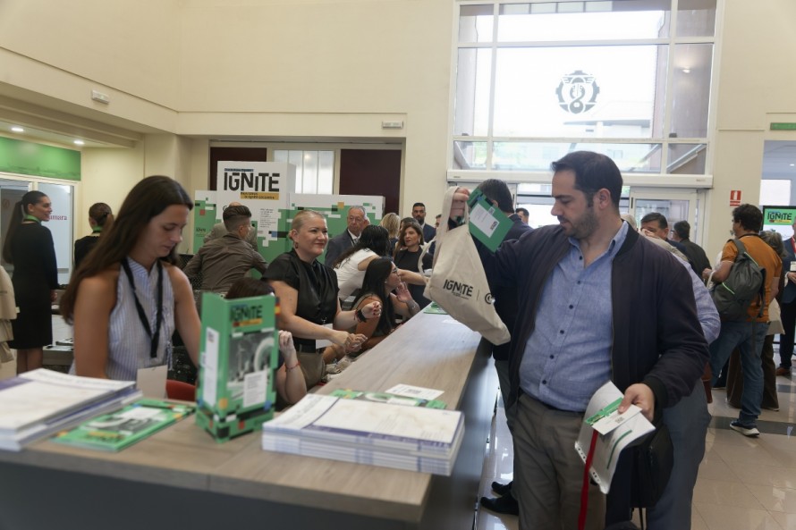 Castellón, epicentro de la cerámica internacional en el congreso Ignite: la primera jornada arranca con 500 asistentes