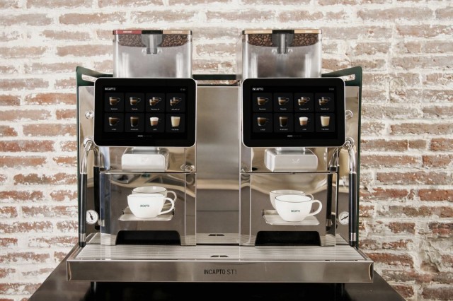 INCAPTO lanza la cafetera ST1 para canal Horeca, una superautomática que prepara hasta 800 espressos al día y optimiza el servicio de café de especialidad