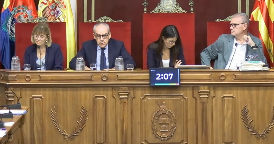 El bipartito de Elche aprueba la Cuenta General de 2025 con un resultado positivo y reproches por el relato