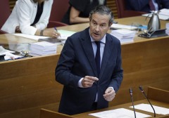 El PP dice estar “al lado” de Llorca, reivindica los acuerdos con Vox y tacha al Gobierno de “verdadera oposición