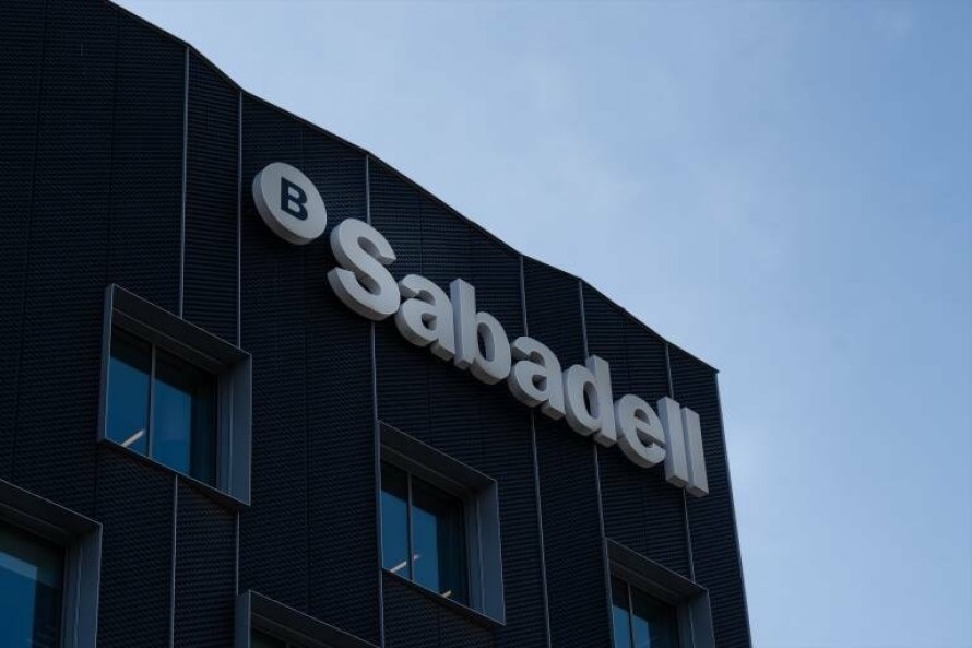 Banco Sabadell ejecuta dos tercios de su actual plan de recompra de acciones