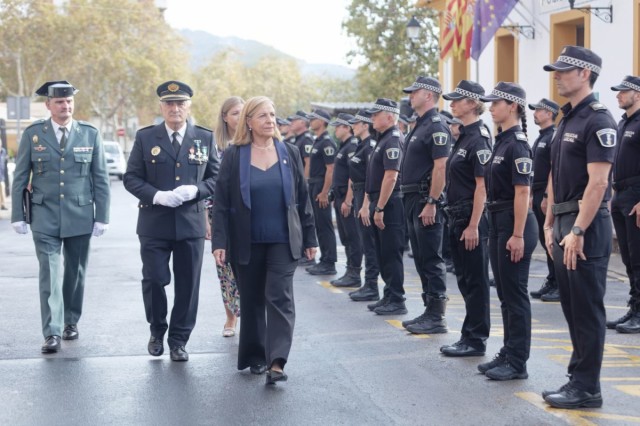 Benicàssim conmemora el día del patrón de la Policía Local y reconoce su labor al servicio de la ciudadanía