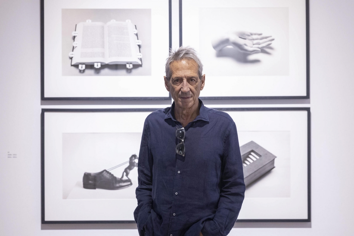 Chema Madoz muestra su 'trastienda' creativa en la Sala Verónicas de Murcia: 