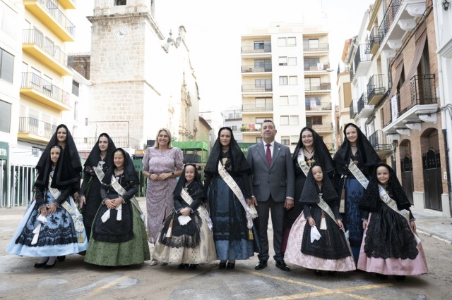 La Diputación se desplaza hasta Lucena y acompaña a sus vecinos en la festividad de San Miguel Arcángel