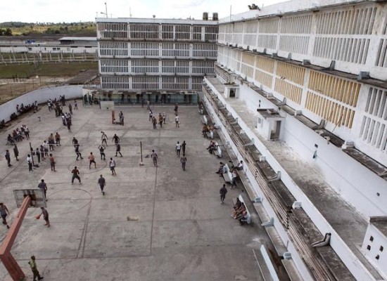 Entre el 10% y el 15% de la población reclusa en España padece un trastorno psicótico