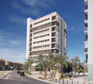 Elche concentra un '2 por 1' en San Antón: licitación del edificio de 45 viviendas y demolición del bloque 8 por 5,8 millones