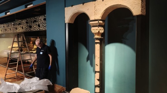 El MARQ incorpora a la muestra permanente el ventanal gótico hallado en la Pobla de Ifach  