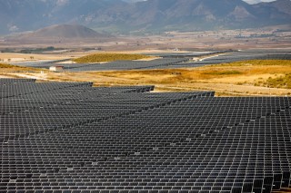 Imágenes de la inauguración de la planta fotovoltaica de X-Elio en Lorca