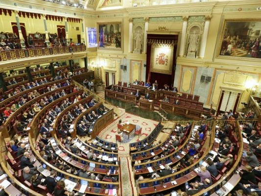 Diez formaciones presentan sus candidaturas al Congreso por las tres provincias de la Comunitat