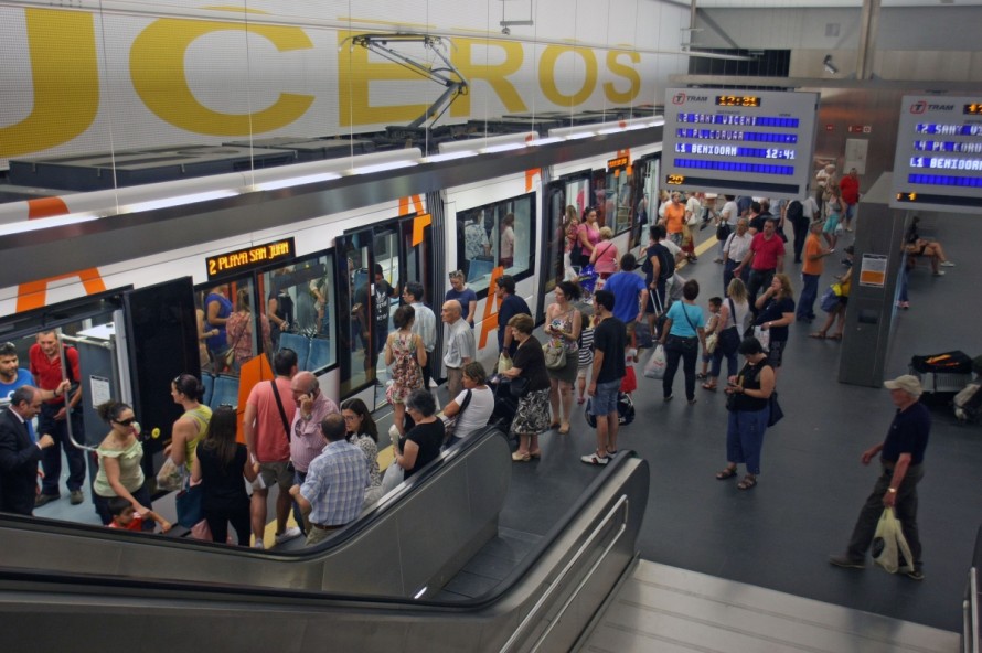 El Consell actualiza los precios del Tram y del TAM: así quedan las subidas y las bonificaciones