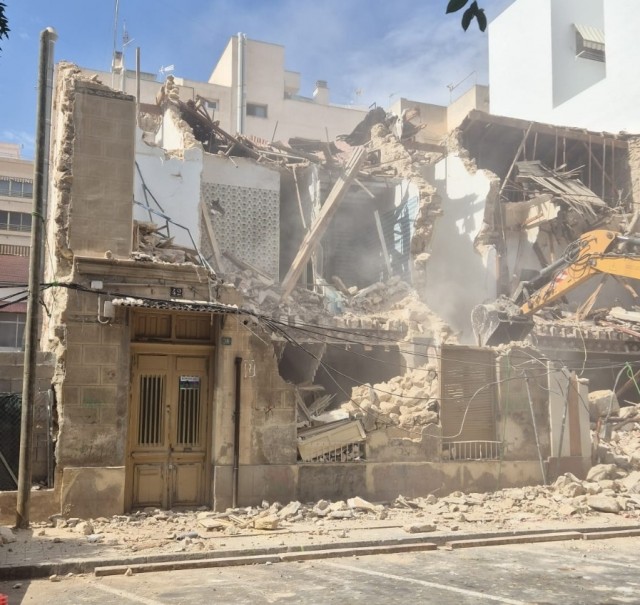 EU Podem alerta del derribo de dos inmuebles en Benalúa con el catálogo de protecciones por ratificar