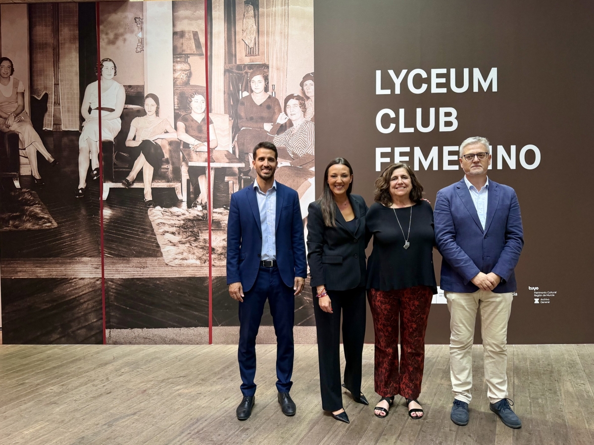 Exposición Lyceum Club Femenino en el AGRM.