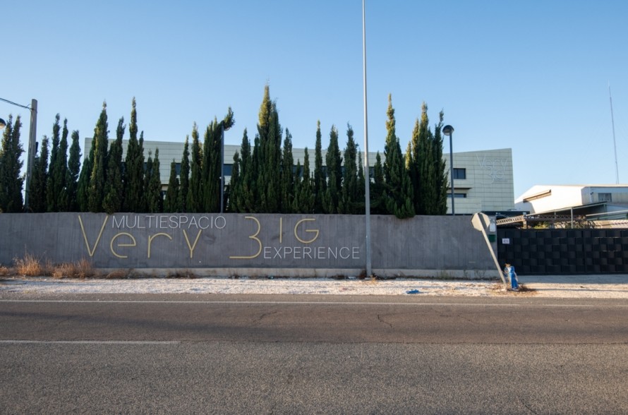 El juzgado bloquea el cierre de la sala VB Spaces en Alicante: el litigio sobre su licencia sigue