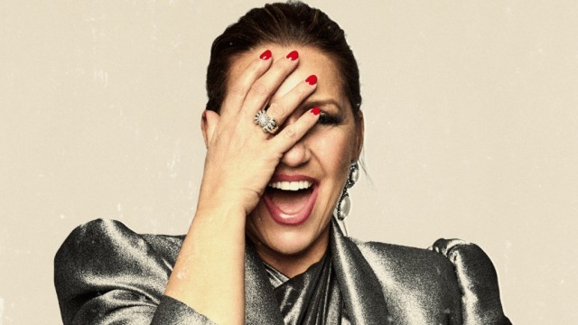 Niña Pastori lleva su gira 'Color Fania' a El Muelle Live de Alicante el 11 de octubre   