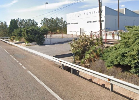 Becrisa descarta la N-340 y plantea un nuevo acceso a la antigua fábrica de Jobelsa en Benicàssim para ampliar las instalaciones