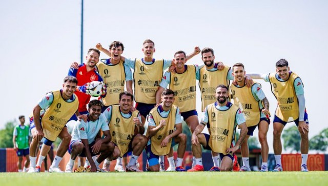España inicia favorita e ilusionada la hora de la verdad

