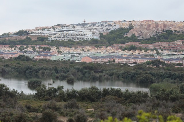 AHSA y GREMA alertan de la amenaza de las plantas fotovoltaicas para el entorno del Clot de Galvany