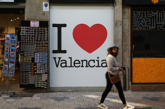 Así es la receta de Ámsterdam contra la ''ciudad-franquicia'': ¿un modelo exportable a València?