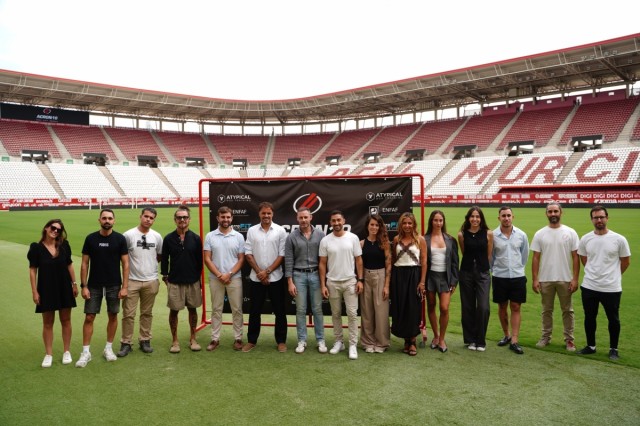 Los gimnasios toman la calle en Murcia y mezclan con la carrera en un concepto que llega para quedarse