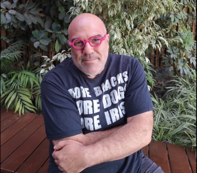 Sanz Barajas presenta este sábado en Murcia su novela sobre jóvenes migrantes 'Los circunstanciales'