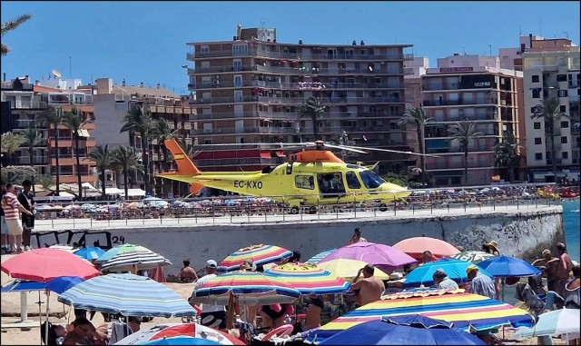 Tres heridos por quemaduras e intoxicación en un incendio en un edificio abandonado en Torrevieja