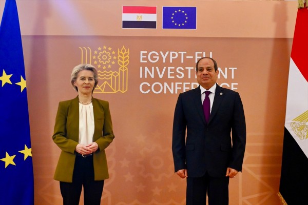 La UE presenta sus ayudas multimillonarias a Egipto y abre la puerta a nuevas inversiones