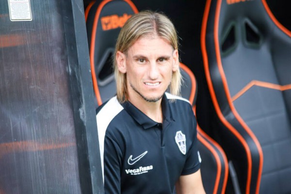 Beccacece se despide de la afición del Elche y desea suerte al nuevo cuerpo técnico