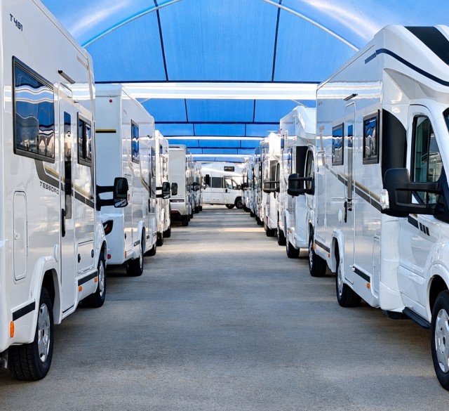 ¿Pensando en una caravana o autocaravana? Caravanas Cruz te espera en sus jornadas de puertas abiertas en Elche del 5 al 25 de Octubre