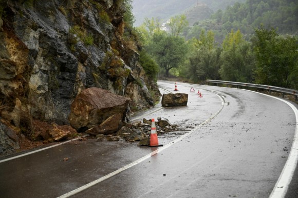 Emergencias gestiona 266 incidentes por las lluvias en la Comunitat desde el jueves
