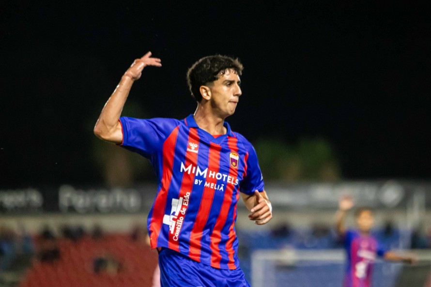 Olabarrieta y ocho millones de motivos para creer en el CD Eldense