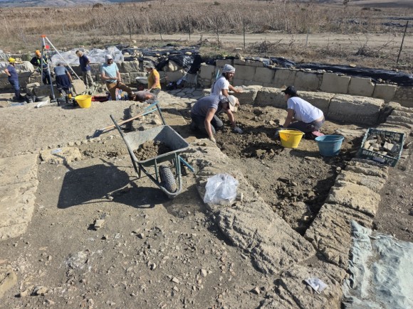 Alumnos de la UJI participan en una campaña arqueológica que descubre un gran edificio romano en Tarquinia