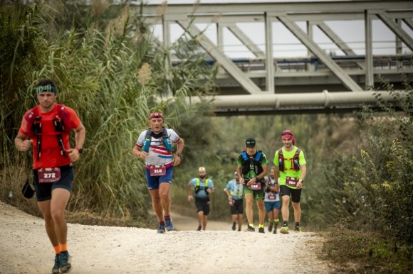 José Antonio Agüera y Ana Isabel Cánovas ganan una 90K Camino de la Cruz de récord