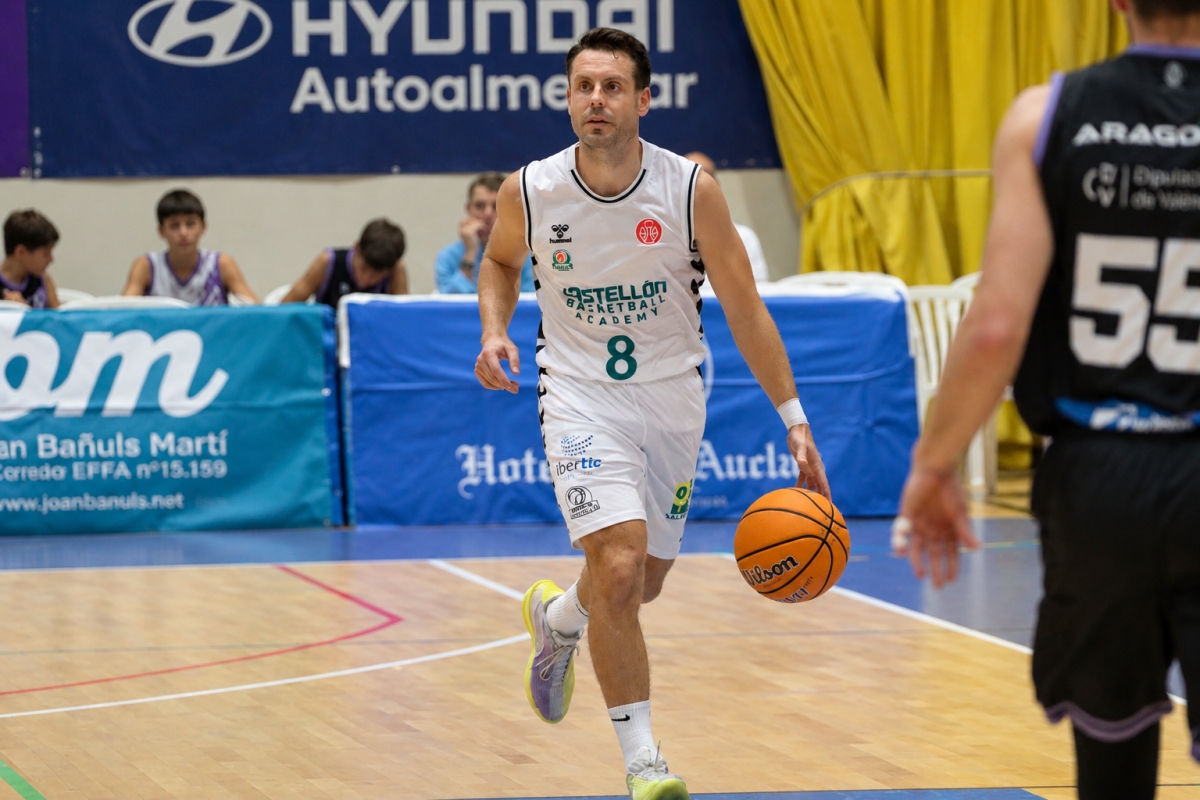 Un final ajustado condena al Amics en Gandía (94-88)
