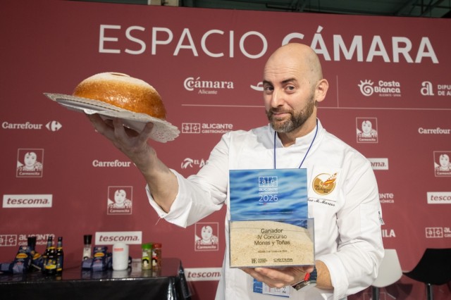 José Manuel Marcos, de Redován, gana el concurso de Monas y Toñas de Alicante Gastronómica