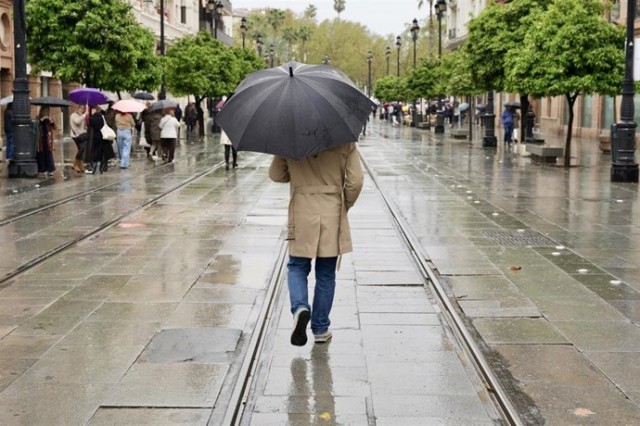 Este lunes continúa la inestabilidad y las tormentas fuertes en Comunitat Valenciana y Baleares