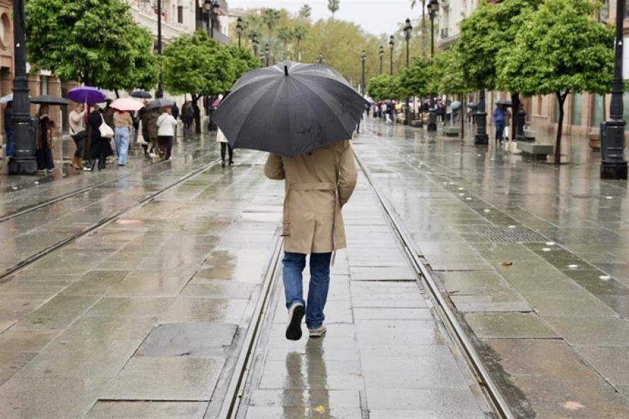 Este lunes continúa la inestabilidad y las tormentas fuertes en Comunitat Valenciana y Baleares