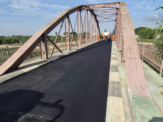 Murcia reforma el Puente de hierro de Alquerías: pavimento nuevo y protección de la estructura