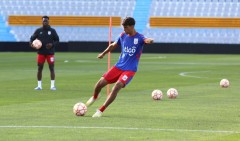 Krug juega con la absoluta de Panamá