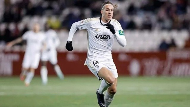 El Real Murcia ficha al delantero Pedro Benito, que llega del Albacete y estuvo en el UCAM CF