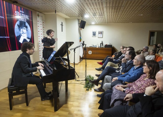 El CEU de Castelló abre el telón de su II Festival Lírico con un recital “entre lo humano y lo divino”