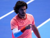 Alcaraz vence a Munar en el duelo español en Tokio y disputará una final ATP casi seis meses después